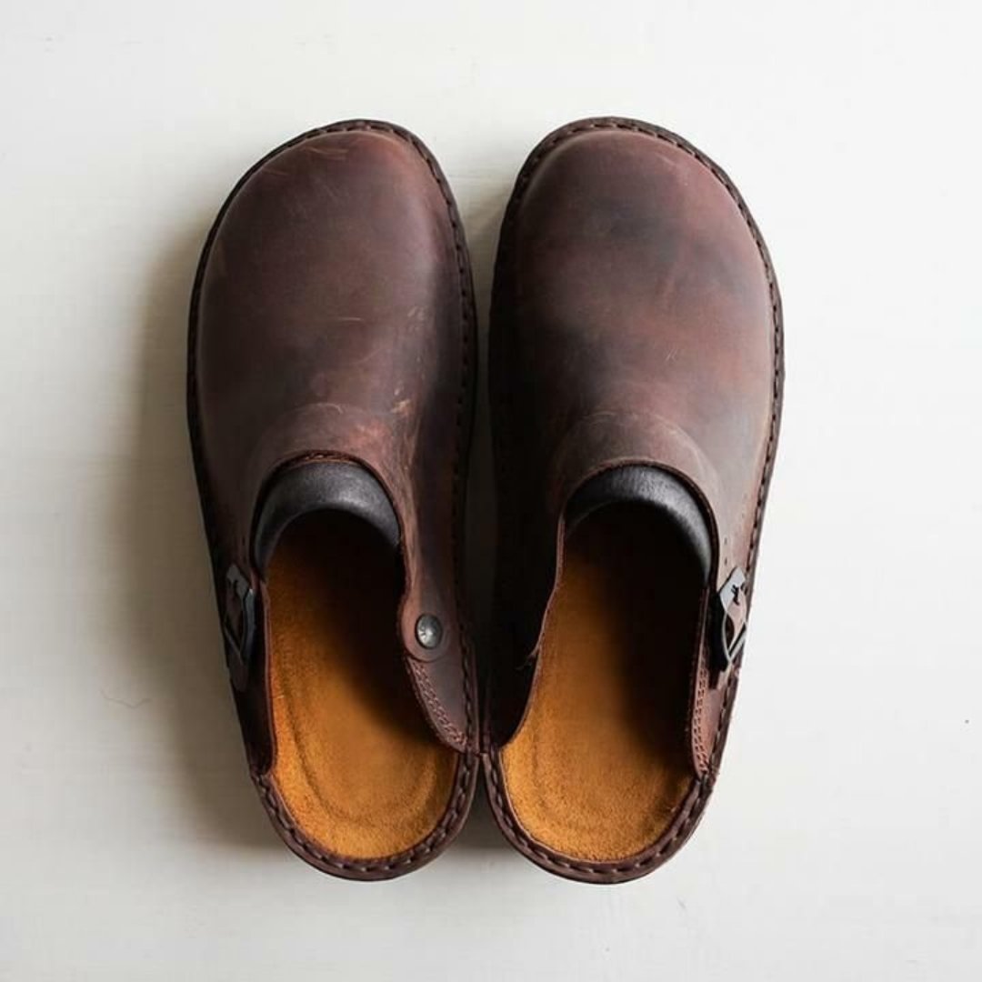 Barclay - Clogs: Comfort & Style