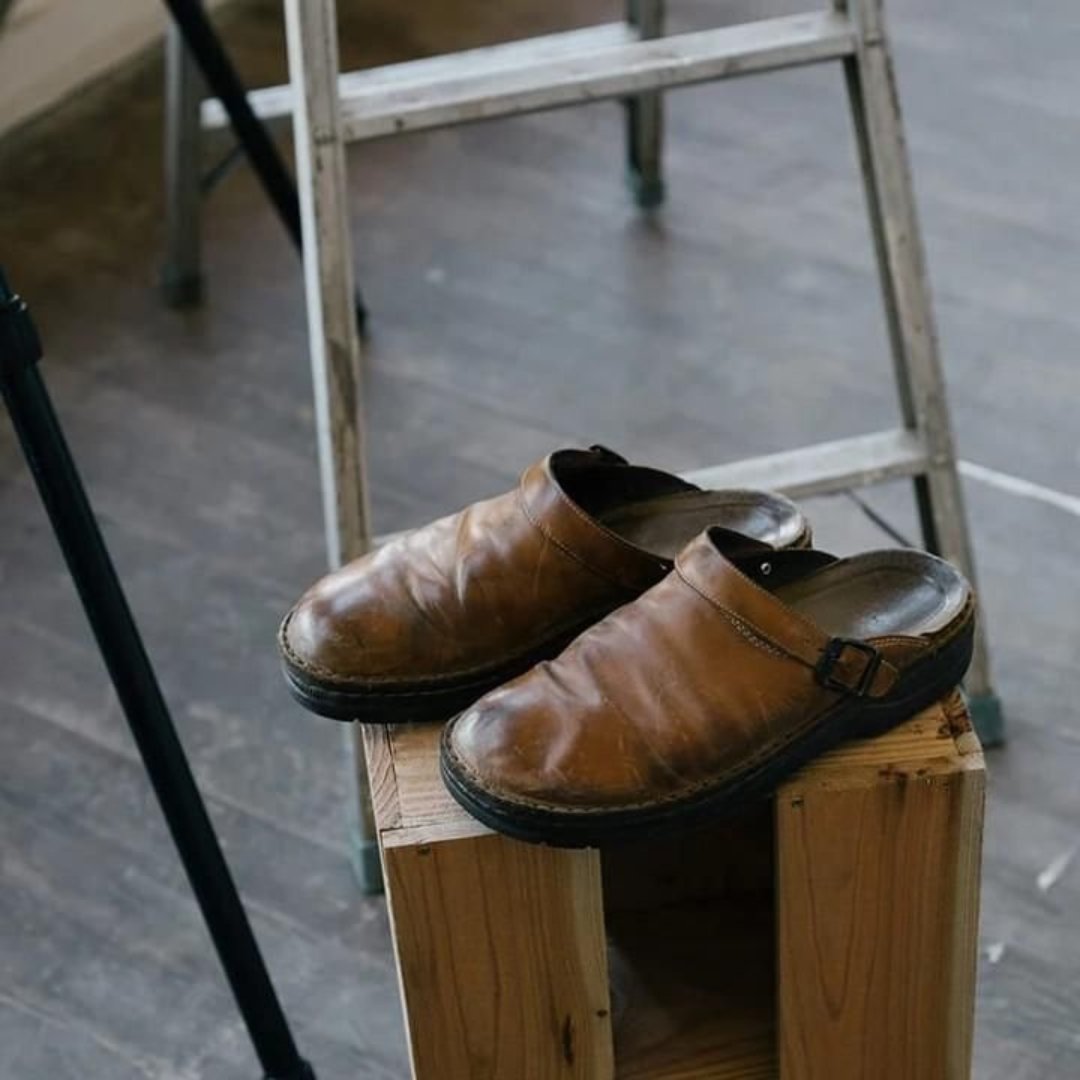 Barclay - Clogs: Comfort & Style