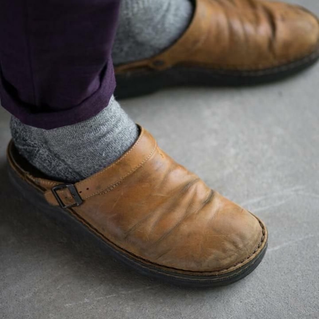 Barclay - Clogs: Comfort & Style